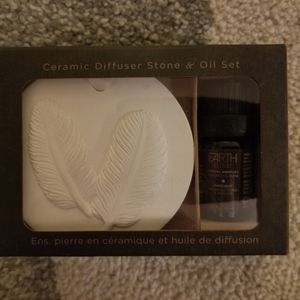 Earth Luxe Diffuser Stone Gift Set